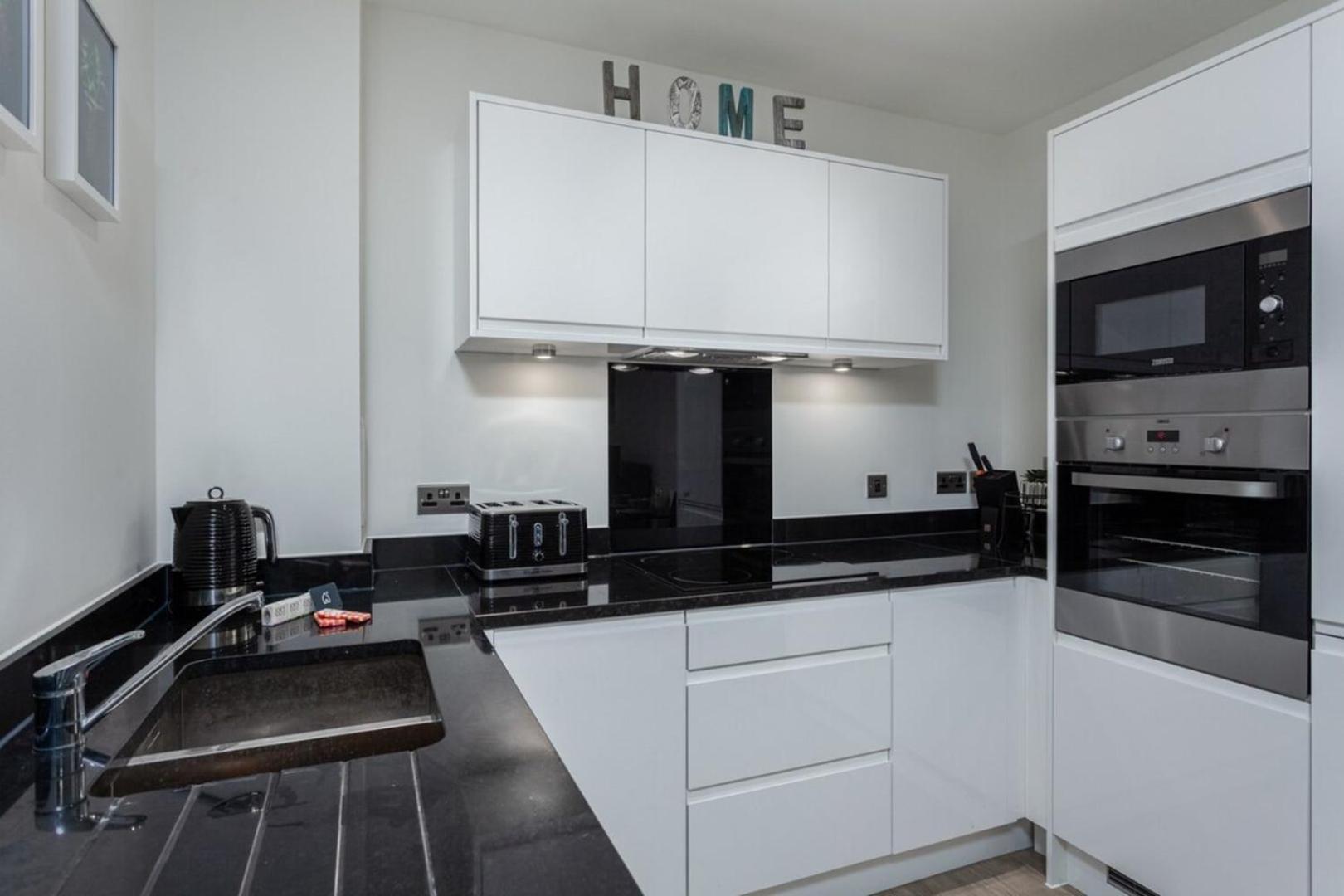 Classy Cricklewood Home London Exteriör bild
